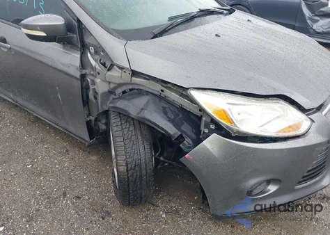 2013 Ford Focus Se z USA, uszkodzony, nr VIN 1FADP3K21DL259989